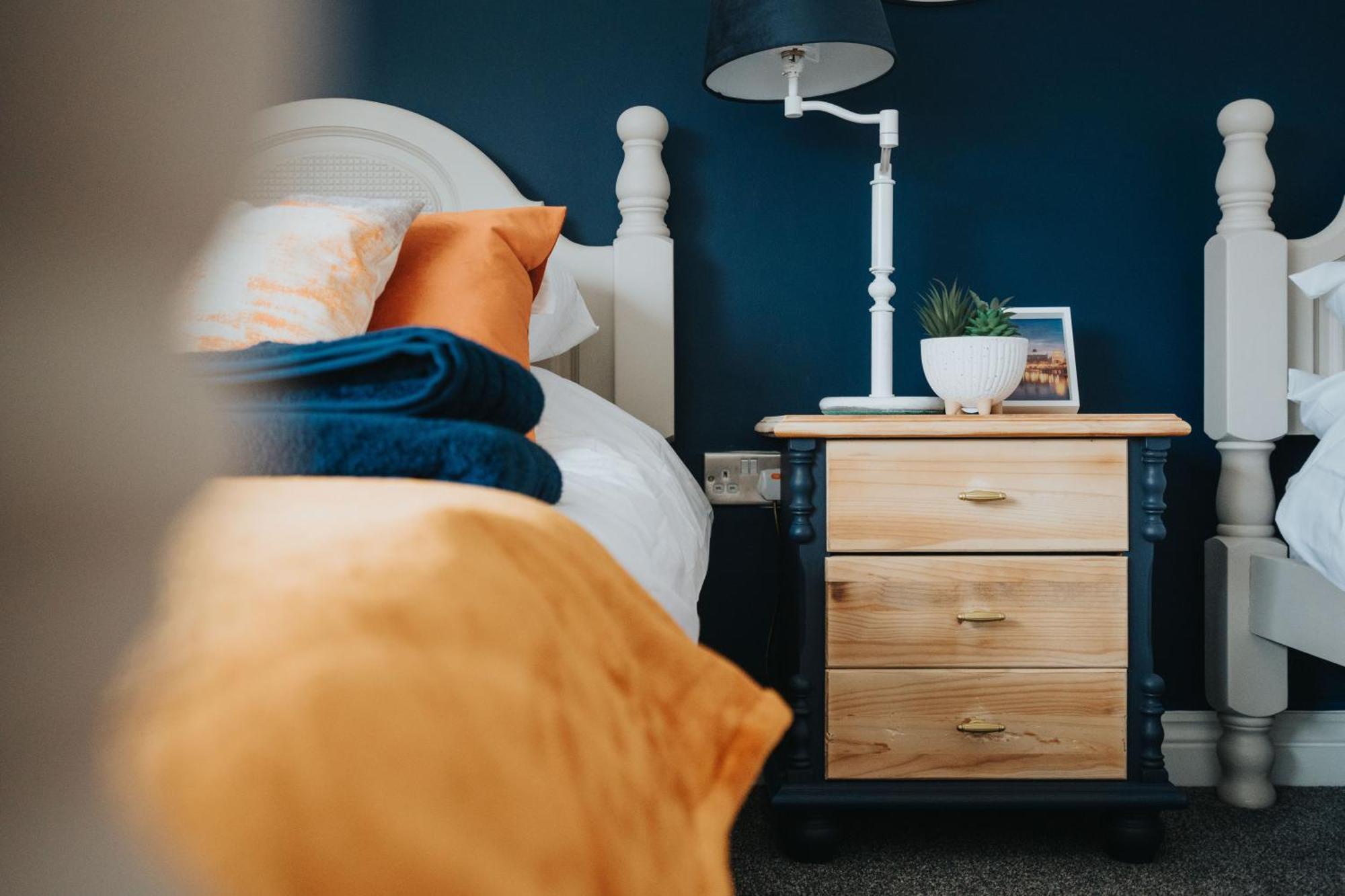 Shawe House - 10 Minute Mcr Airport - Free Parking Villa Wythenshawe Ruang foto